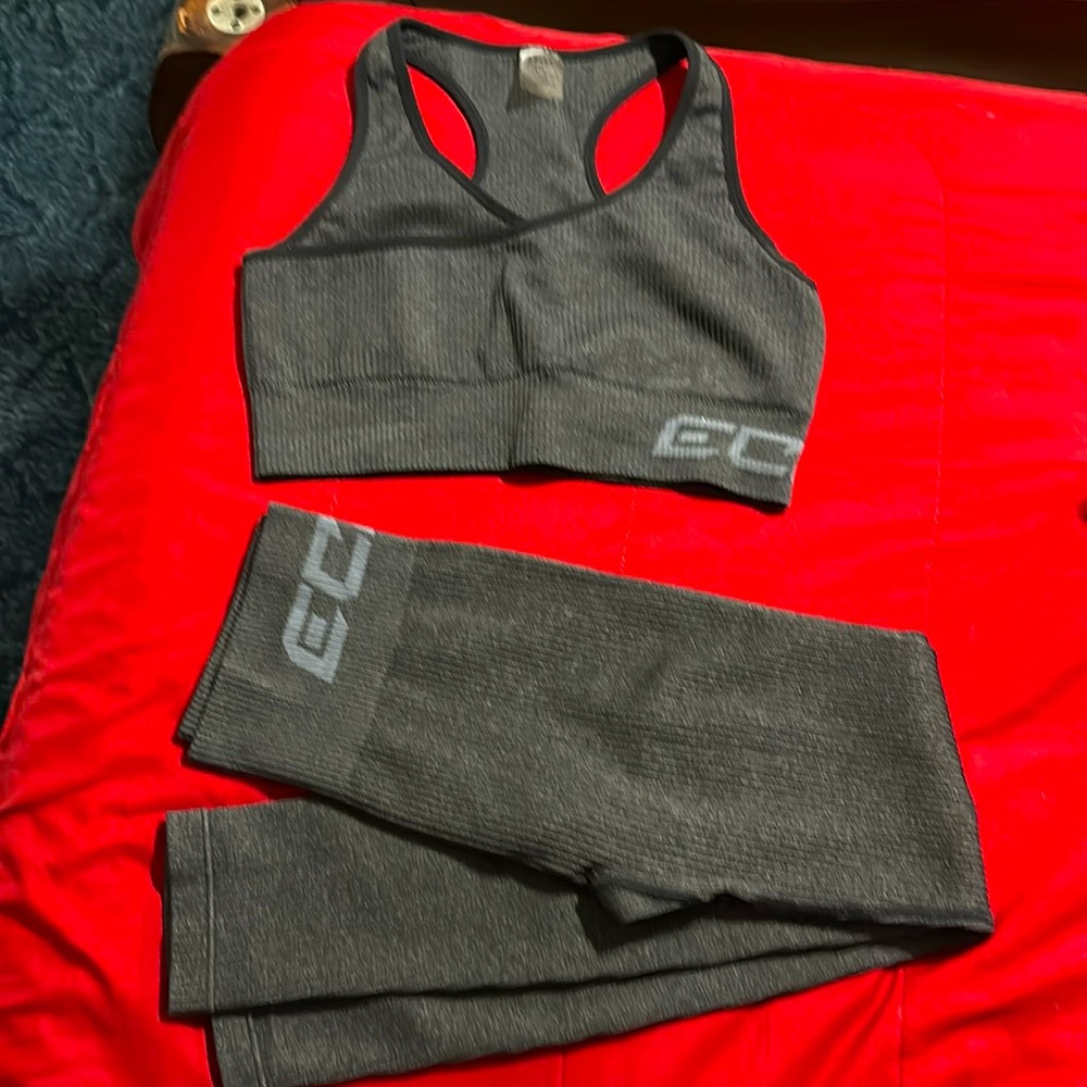Like new Echt set